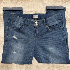 SO Distressed Blue Ankle Jeans